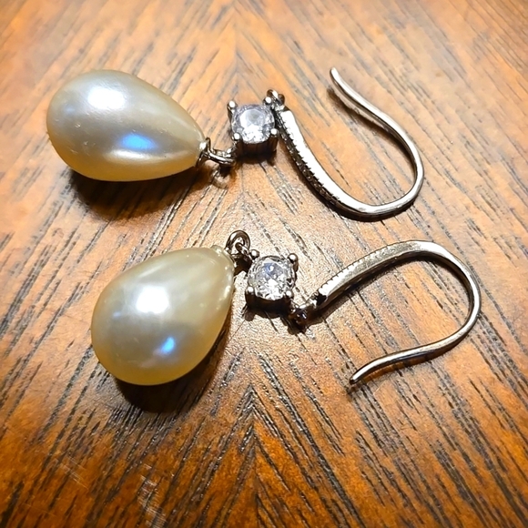 S925 Sterling Silver Dangle Earrings Faux Pearls and Zircon Vintage Style Glam - Picture 4 of 5